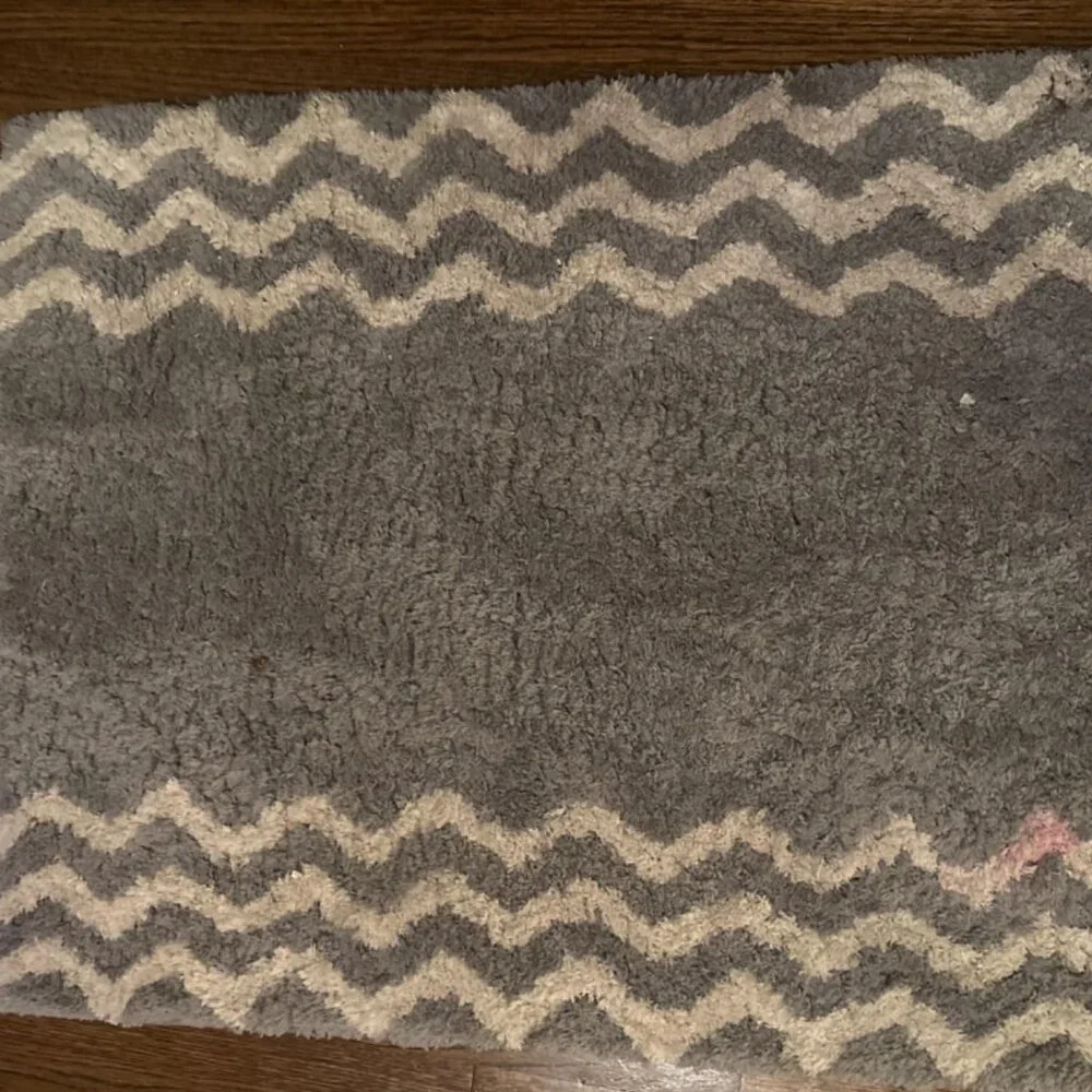 Soft Plush Grey Bath Mat 24x36 Anti-Slip Absorbent